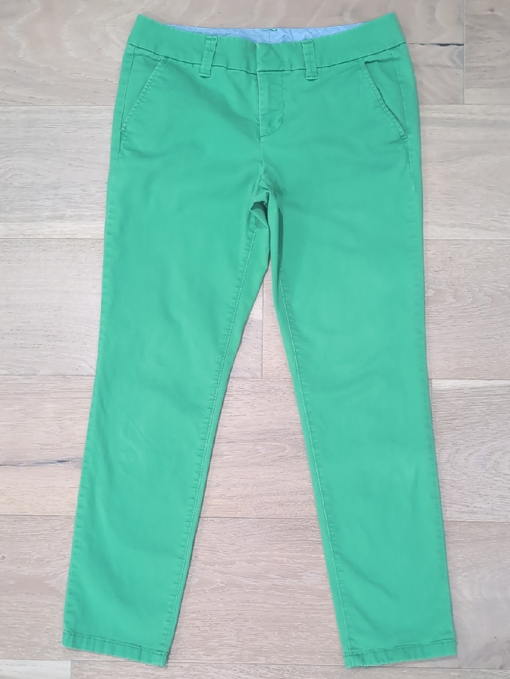 STYLUS Green Chino Crop with Striped Waistband Accent